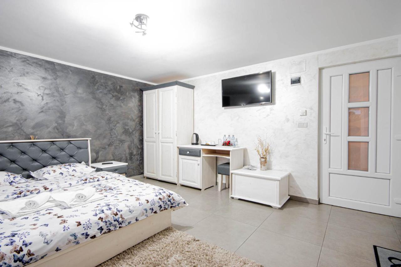 Cazare Moldi - Regim Hotelier Câmpulung Moldovenesc Exteriér fotografie